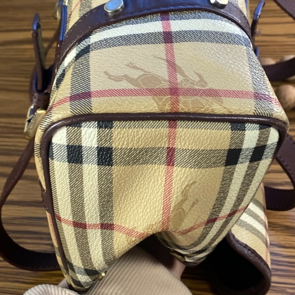 Burberry Haymarket Check Shoulder/Buckle Bag tan/brown - Picture 9 of 12